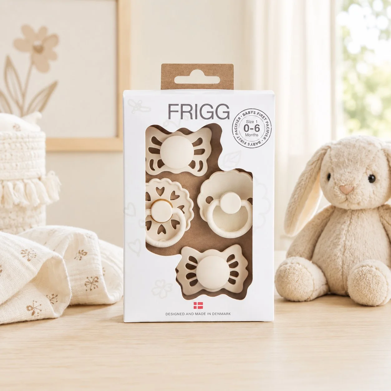 MUSHIE Frigg Baby's First Pacifier Floral Heart | Kido Bebe