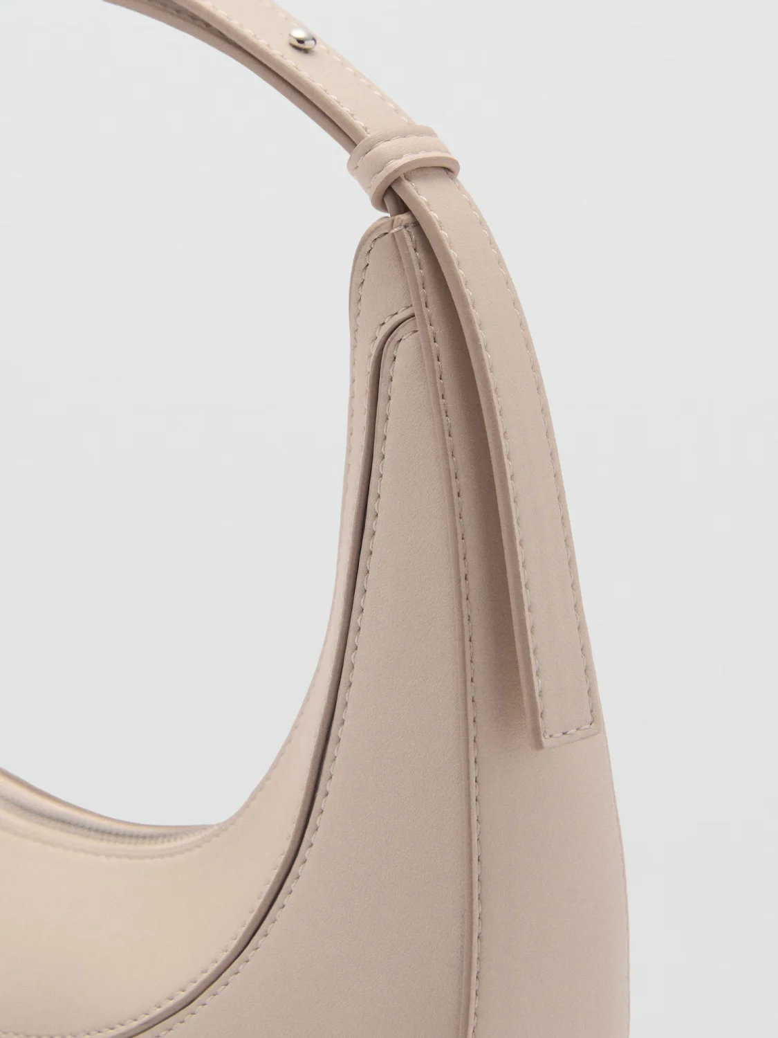 Oval shoulder bag - Image 2
